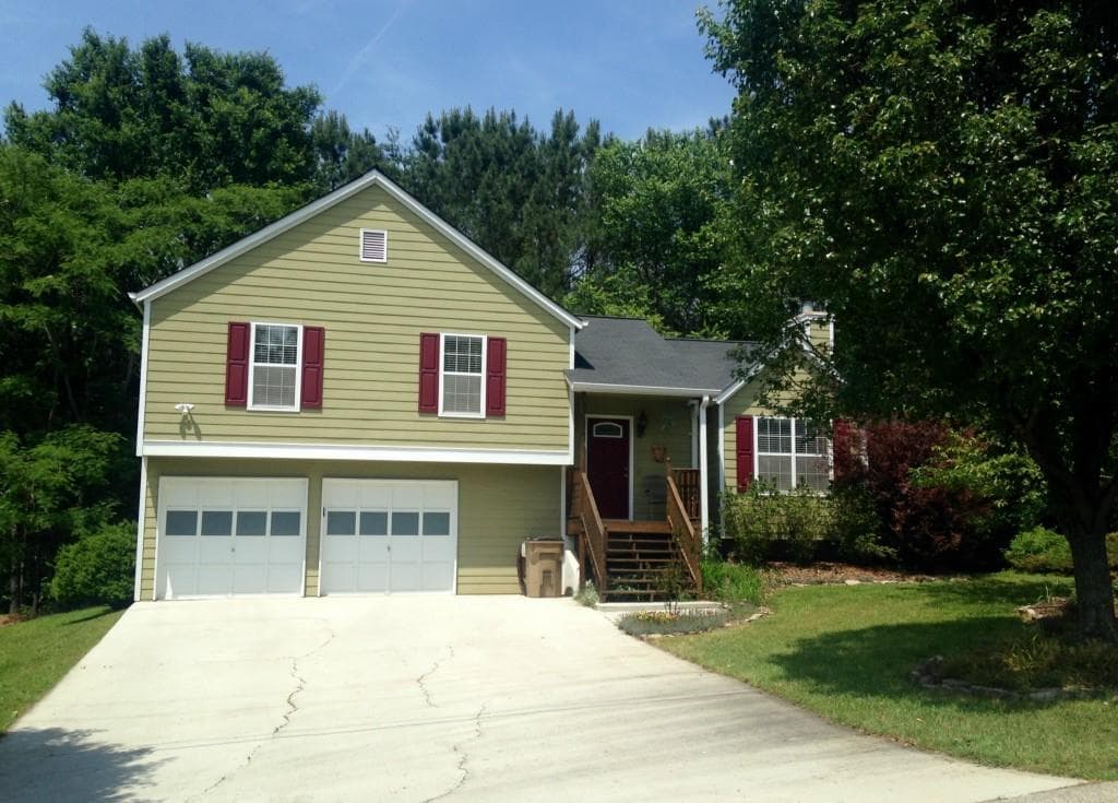 1061 BRADDOCK Circle, Woodstock, GA 30189 — most recent listing photo