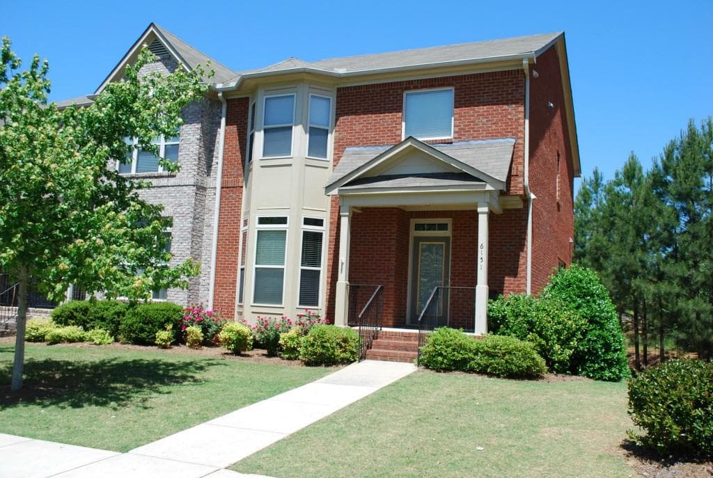 3 bedroom townhouse sold at 6151 Thorncrest Drive, Tucker, GA 30084