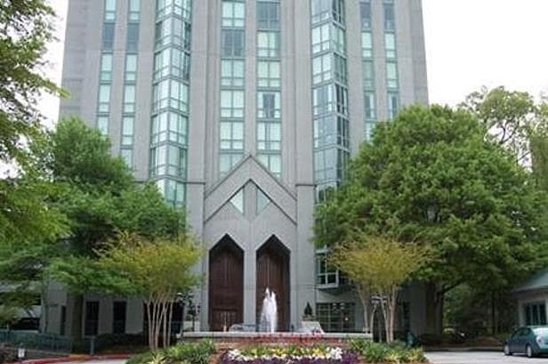2 bedroom, 1,228 sq ft condominium sold at 2870 Pharr Ct South 906, Atlanta, GA 30305