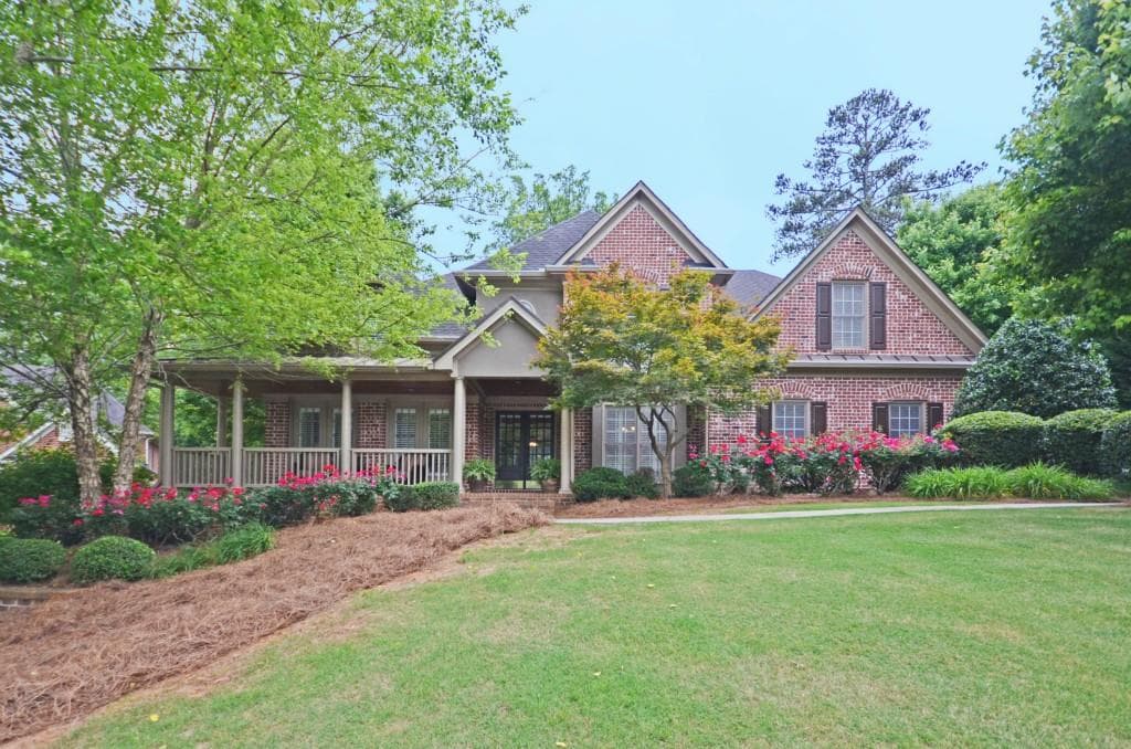 210 Lynwood Court, Roswell, GA 30075 — most recent listing photo