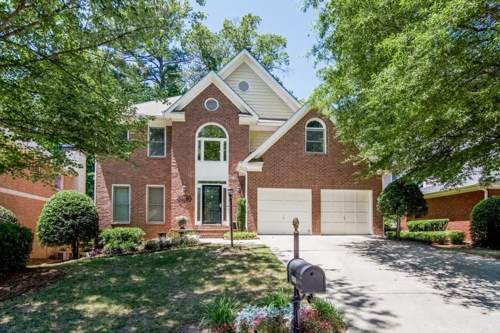5493 Brooke Ridge Drive, Dunwoody, GA 30338 — most recent listing photo