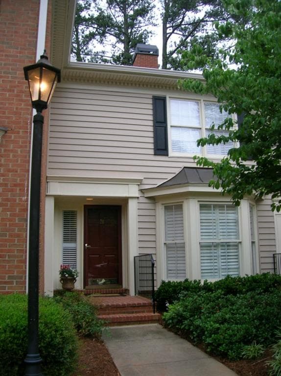 2 bedroom condominium sold at 10 MOUNT VERNON Circle 0, Atlanta, GA 30338