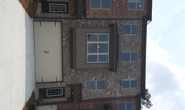 3 bedroom, 2,434 sq ft townhouse sold at 2752 Laurel Valley Trail 2A, Buford, GA 30519