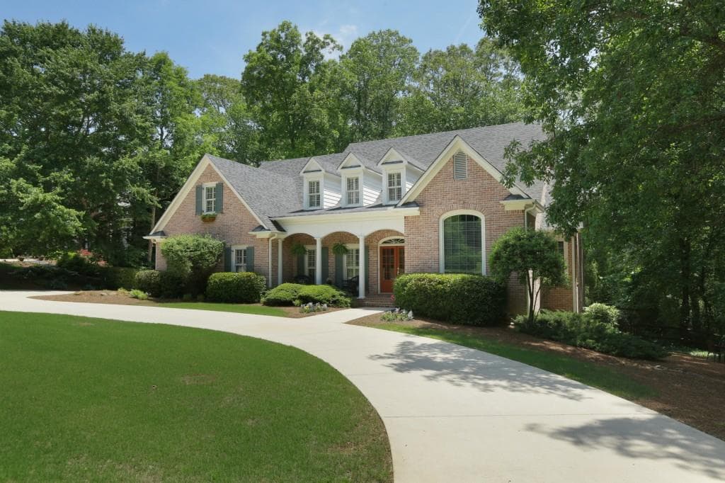 5020 Old Oak Trace, Roswell, GA 30075 — most recent listing photo