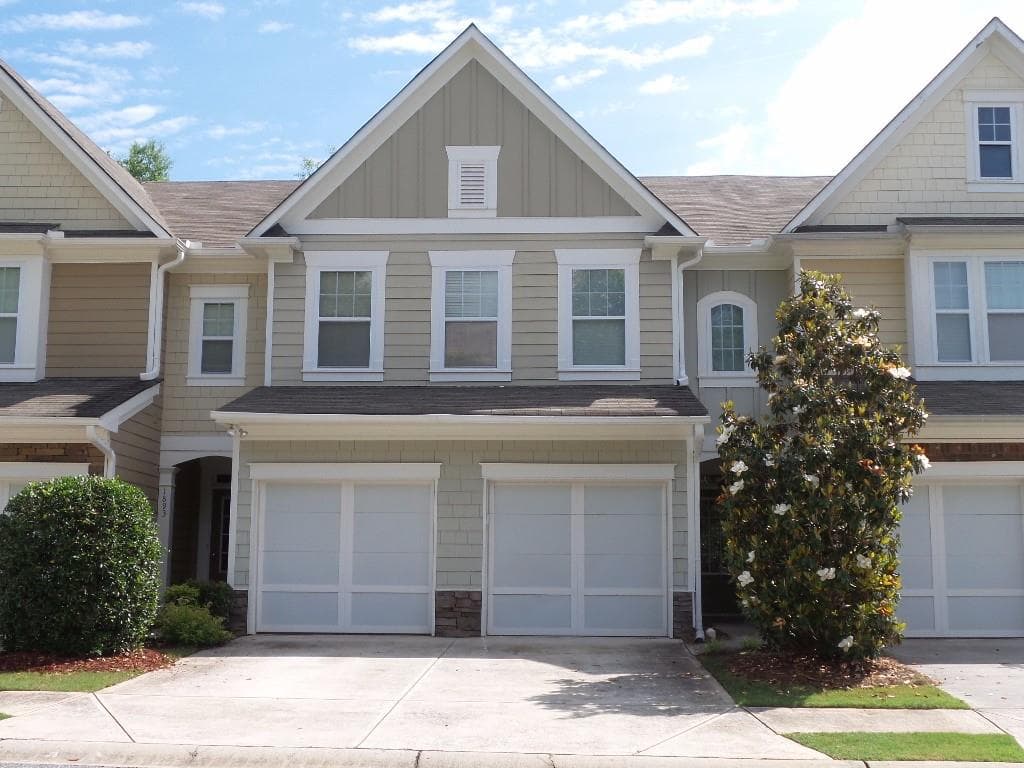 1895 Ellison Lakes Court 19, Kennesaw, GA 30152 — most recent listing photo