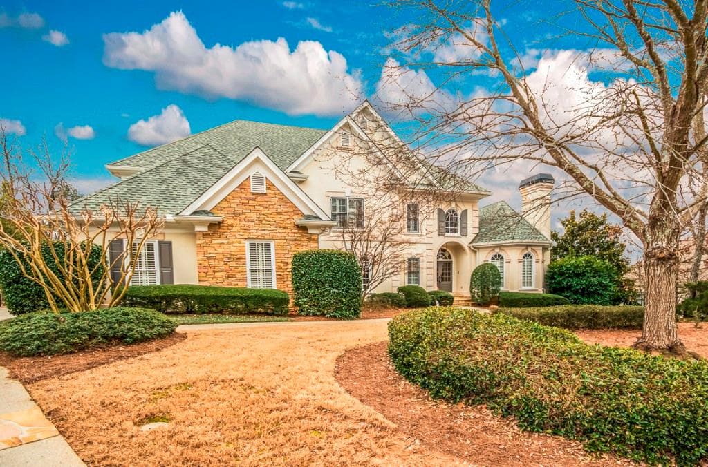 7 bedroom, 7,860 sq ft single family residence sold at 8285 Sentinae Chase Drive, Roswell, GA 30076