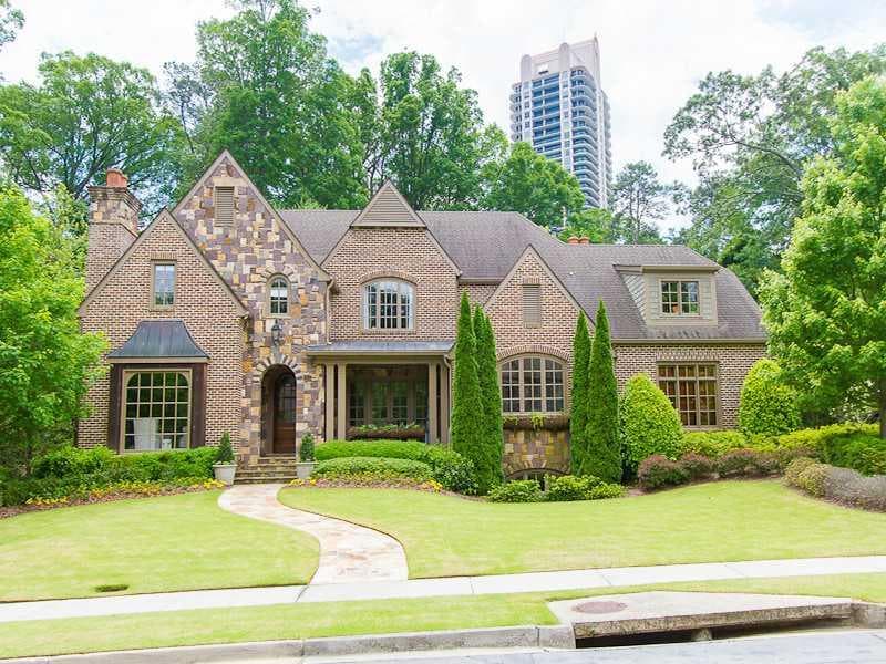 5 bedroom, 6,966 sq ft single family residence sold at 775 Lovette Lane, Atlanta, GA 30342
