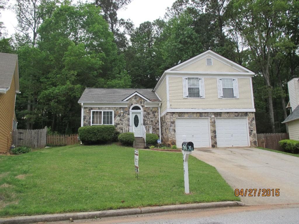 1011 Oakwood Chase Circle, Stone Mountain, GA 30083 — most recent listing photo
