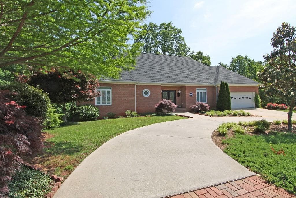 4 bedroom single family residence sold at 6210 Summer Circle, Dawsonville, GA 30534
