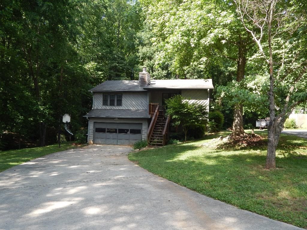 456 Maxanne Way, Kennesaw, GA 30144 — most recent listing photo