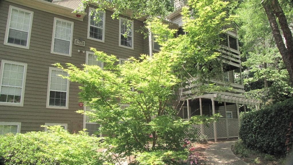 809 RIVERVIEW Drive 809, Marietta, GA 30067 — most recent listing photo