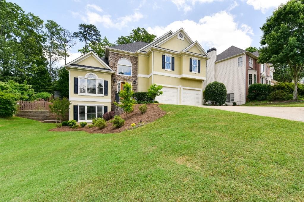 3825 Upland Drive, Marietta, GA 30066 — most recent listing photo