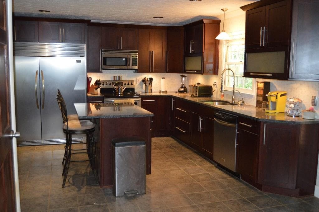 320 Shore Drive, Suwanee, GA 30024 — most recent listing photo