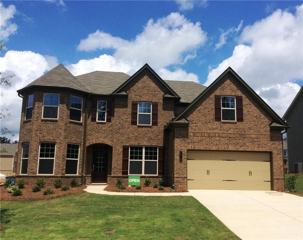5 bedroom, 3,320 sq ft single family residence sold at 1015 Elmsbrook Lane, Alpharetta, GA 30004