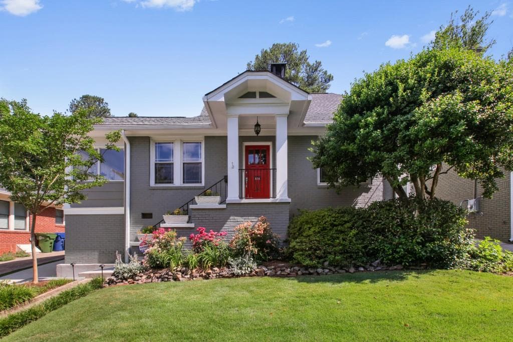 3 bedroom, 1,971 sq ft single family residence sold at 896 Drewry Street, Atlanta, GA 30306