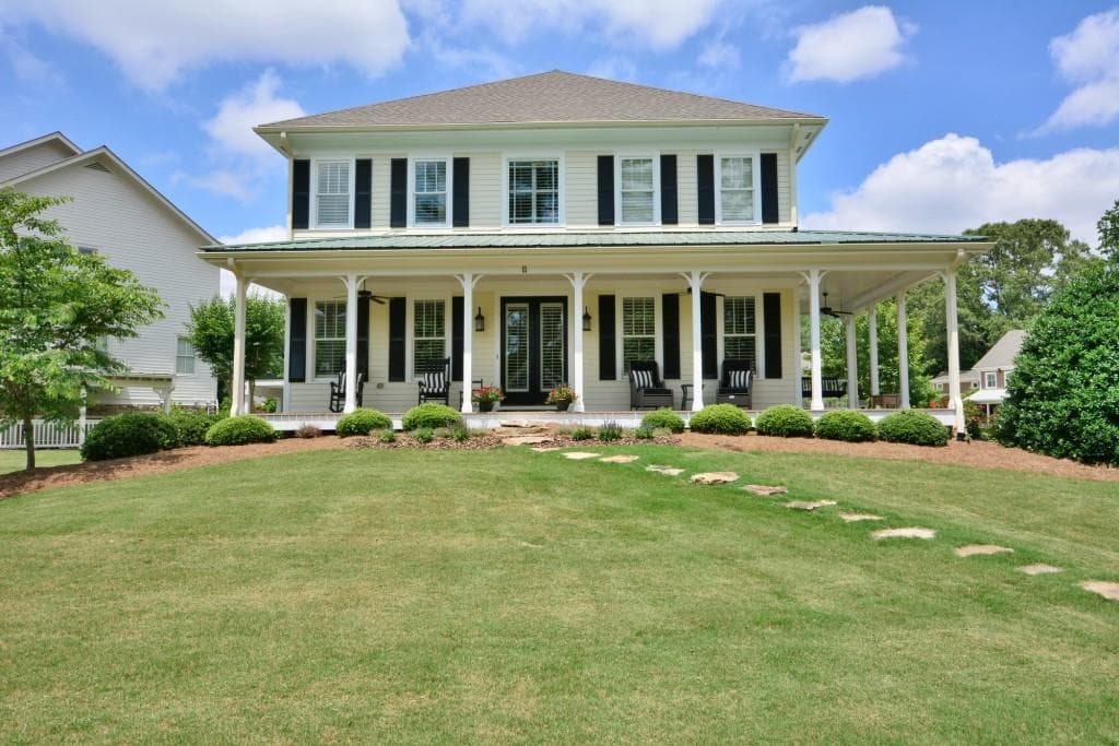 5 bedroom single family residence sold at 11 Legacy Drive, Roswell, GA 30075