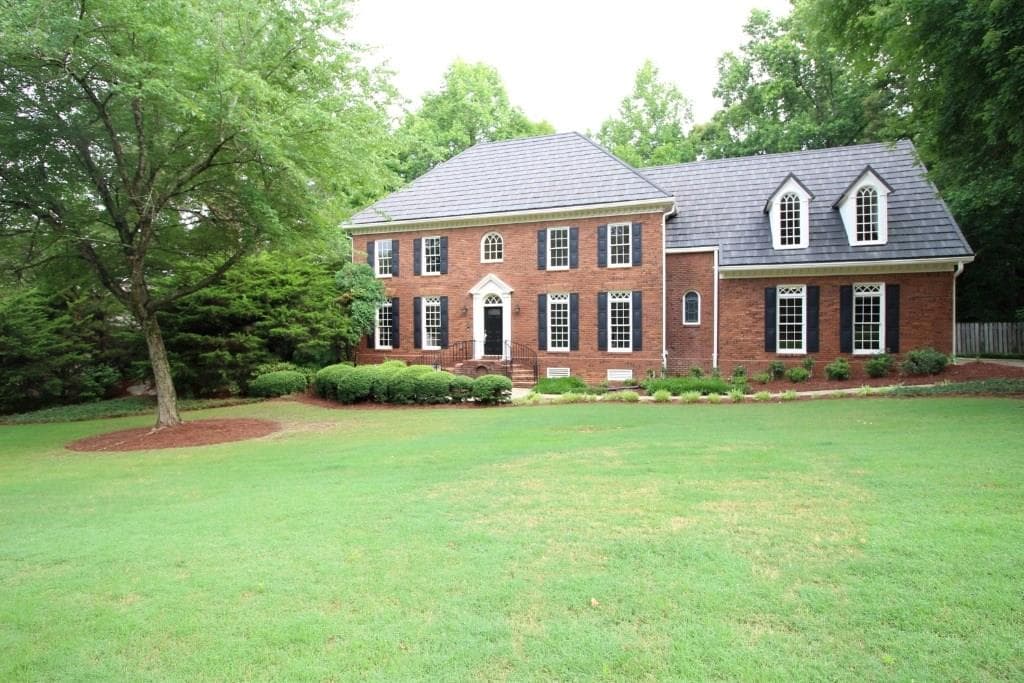 8700 River Bluff Lane, Roswell, GA 30076 — most recent listing photo