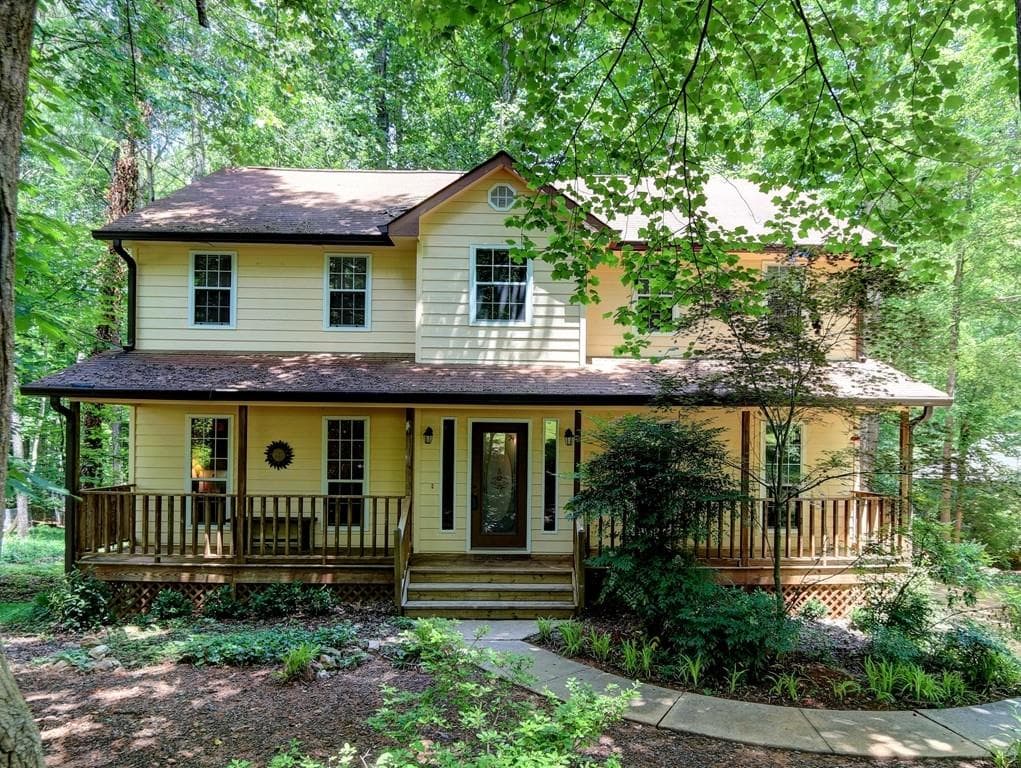 4 bedroom, 2,652 sq ft single family residence sold at 306 Allatoona Ridge Road, Woodstock, GA 30189