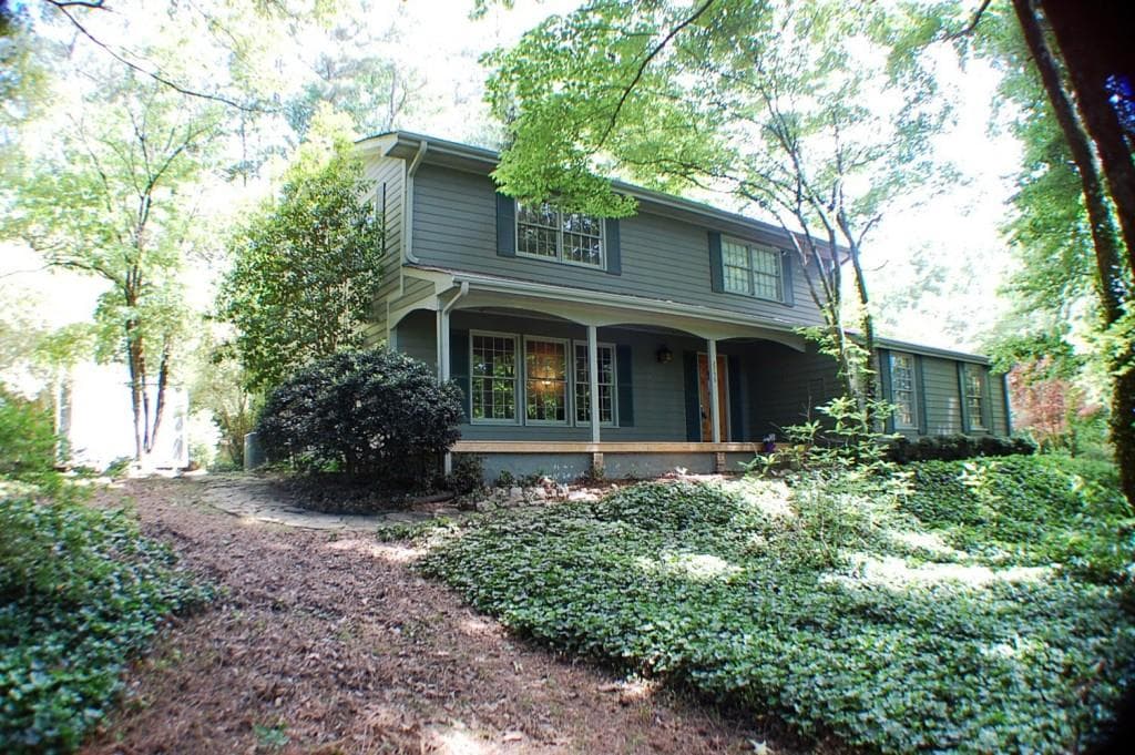 4 bedroom, 2,916 sq ft single family residence sold at 2750 Loring Road, Kennesaw, GA 30152