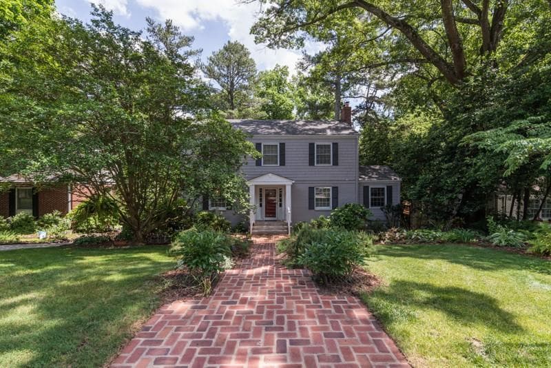 3 bedroom, 2,054 sq ft single family residence sold at 2963 Dale Drive, Atlanta, GA 30305
