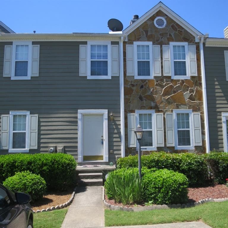 3 bedroom townhouse sold at 2034 Pinnacle point Drive, Norcross, GA 30071