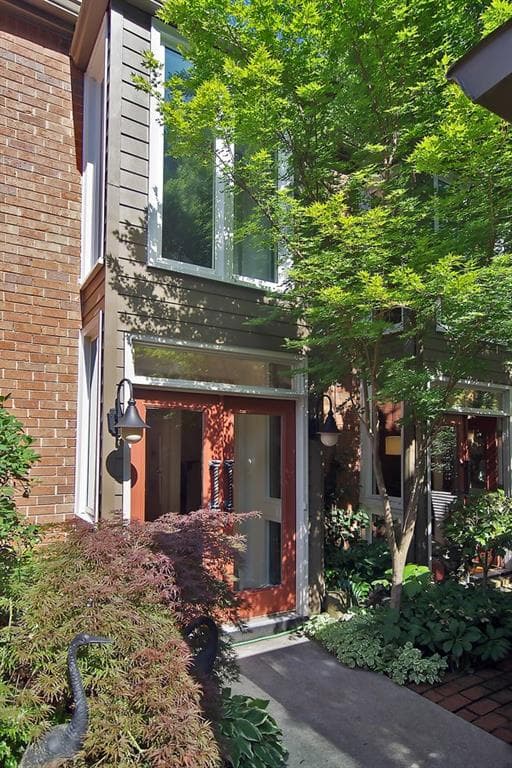 46 NE Willow Glen 46, Atlanta, GA 30342 — most recent listing photo