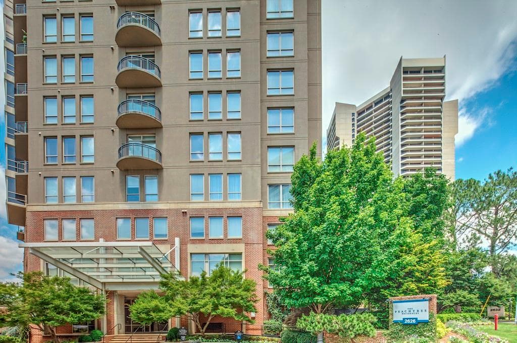 1 bedroom, 652 sq ft condominium sold at 2626 Peachtree Road 606, Atlanta, GA 30305
