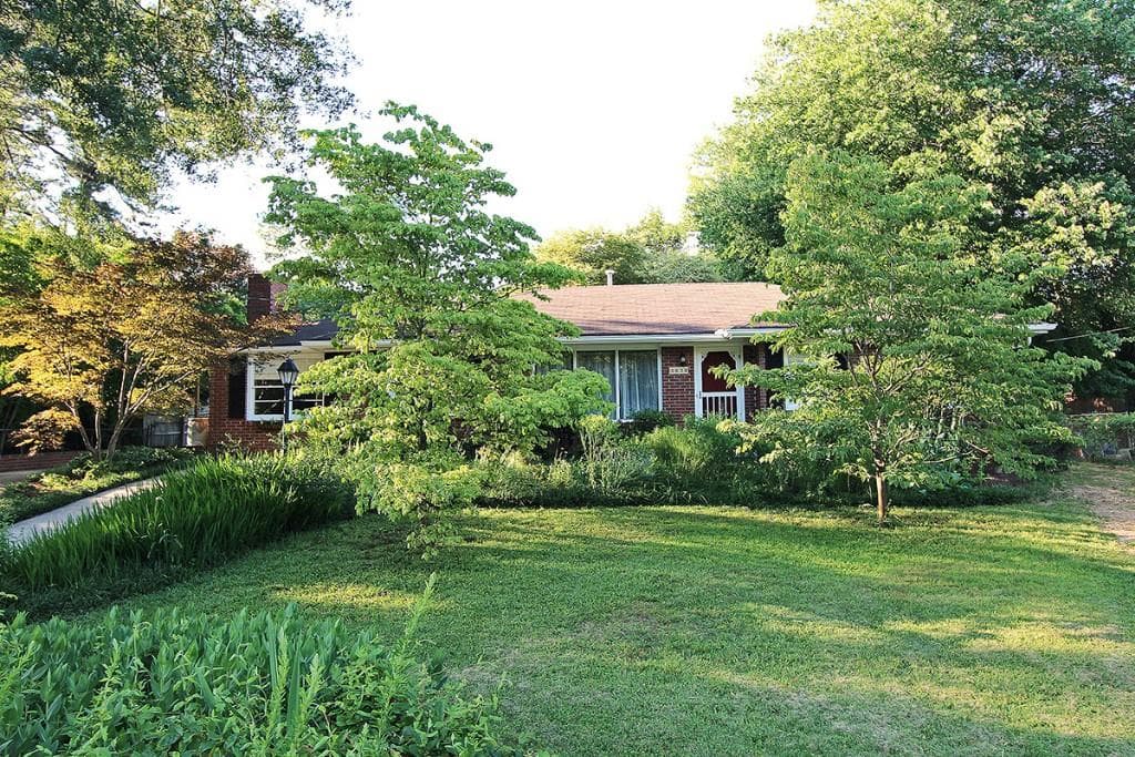 3 bedroom single family residence sold at 3038 Wilson Road, Decatur, GA 30033