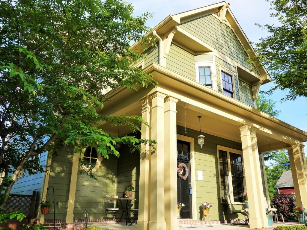 4 bedroom, 2,496 sq ft single family residence sold at 9922 Mancunian Way, Douglasville, GA 30135
