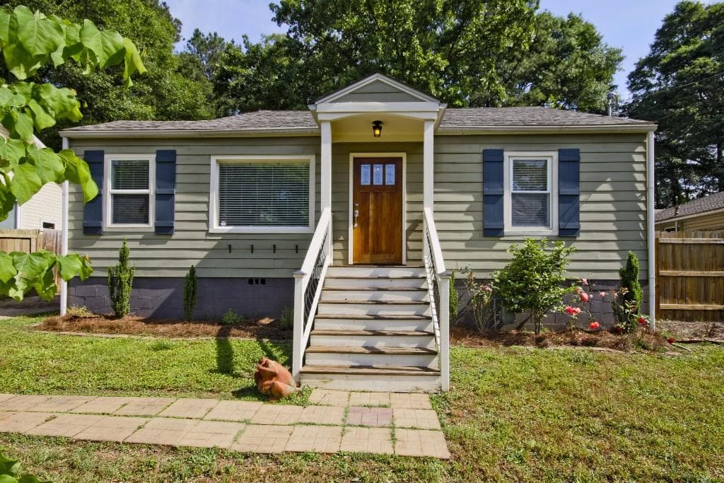 2 bedroom, 966 sq ft single family residence sold at 1564 McPherson Avenue, Atlanta, GA 30316