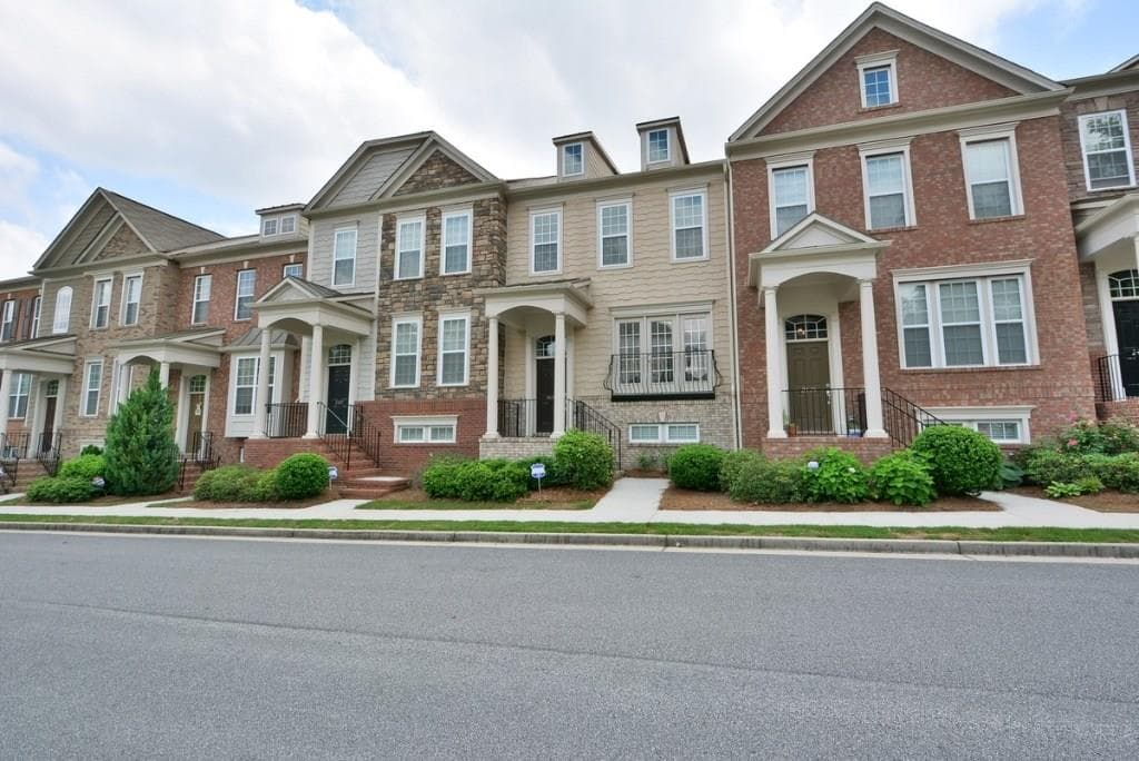 2423 Natoma Court 8, Smyrna, GA 30080 — most recent listing photo