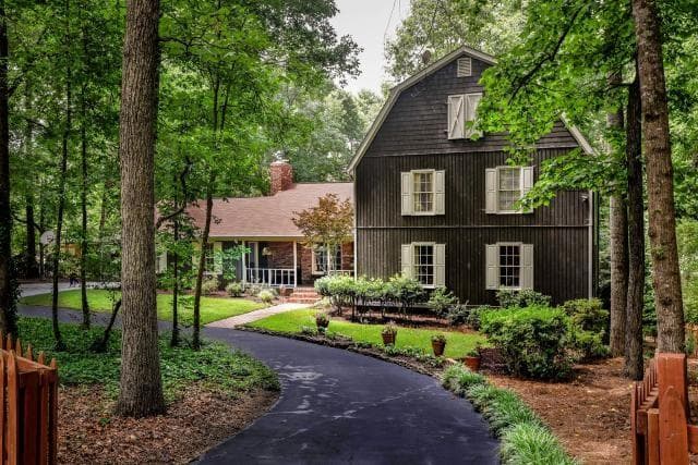 5 bedroom single family residence sold at 9680 Buice Road, Johns Creek, GA 30022