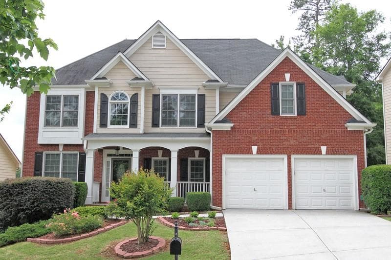 6 bedroom single family residence sold at 3882 Suwanee Mill Drive, Buford, GA 30519