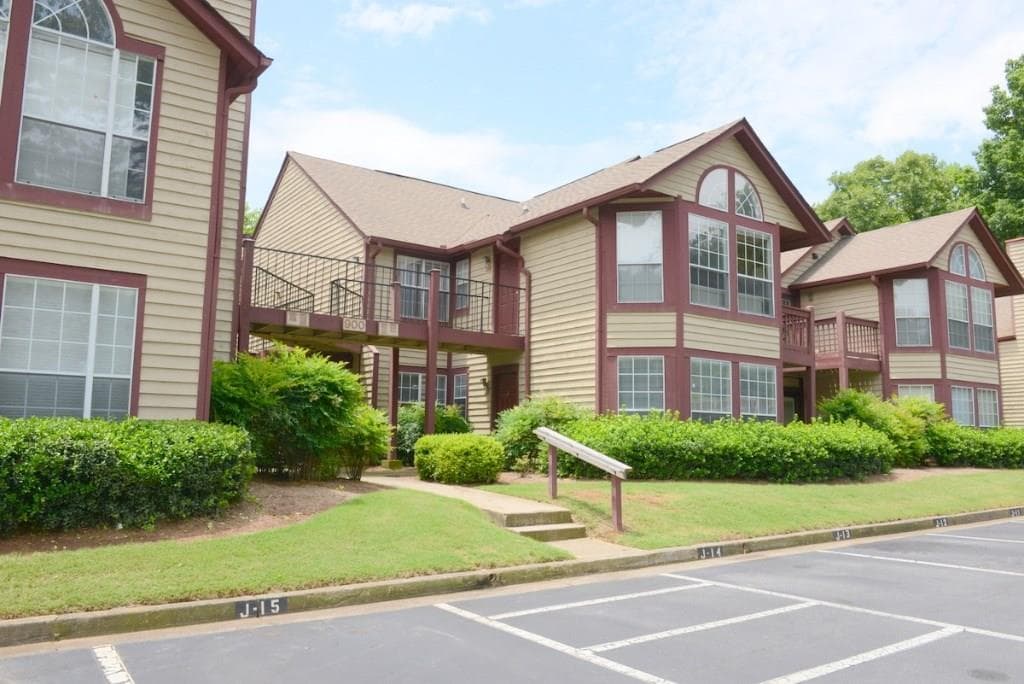 2 bedroom, 880 sq ft condominium sold at 904 Wentworth Court 164, Alpharetta, GA 30022