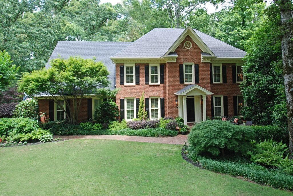 5 bedroom, 5,627 sq ft single family residence sold at 7440 Stoneykirk Close, Atlanta, GA 30350