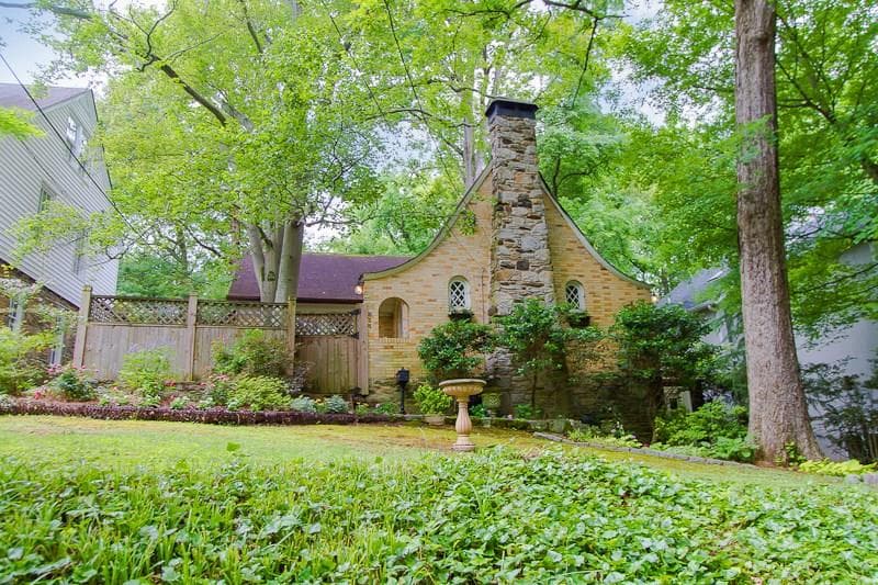 4 bedroom single family residence sold at 811 Brookridge Drive, Atlanta, GA 30306