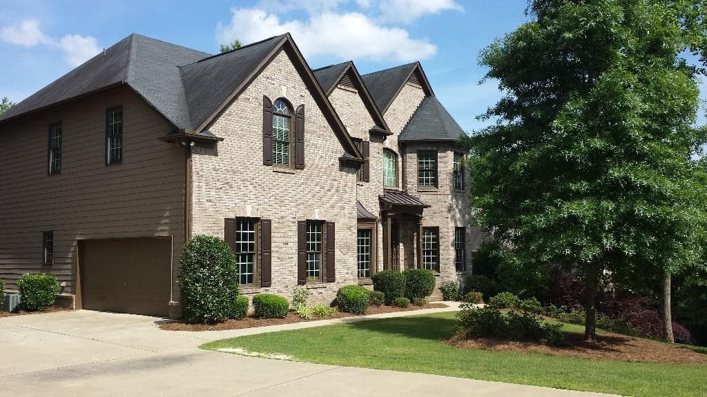 5 bedroom single family residence sold at 1025 Water View Lane, Suwanee, GA 30024