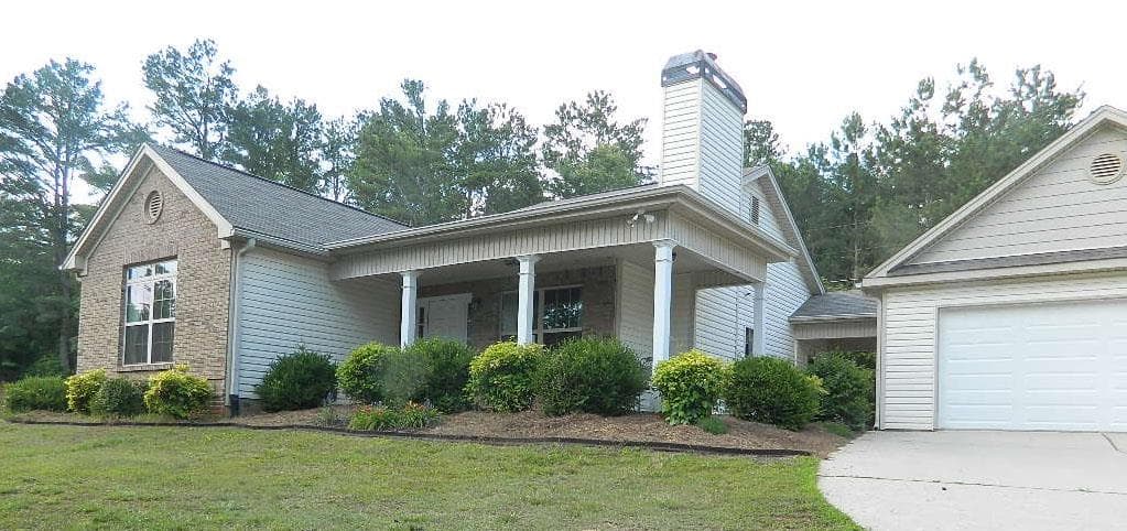 3 bedroom, 1,376 sq ft single family residence sold at 6935 Anderson Lake Road, Dawsonville, GA 30534