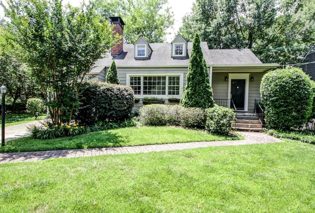 2 bedroom, 1,650 sq ft single family residence sold at 649 Darlington Circle, Atlanta, GA 30305