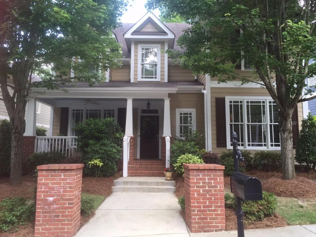 2194 Parkview Lane, Atlanta, GA 30318 — most recent listing photo