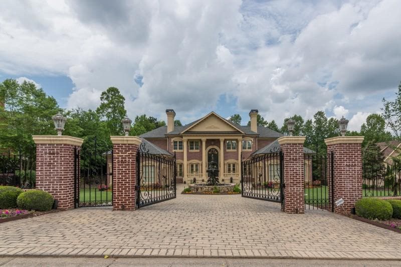 1230 Hopewell Crest, Alpharetta, GA 30004 — most recent listing photo