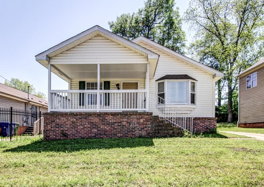 3 bedroom, 1,416 sq ft single family residence sold at 38 Weyman Avenue, Atlanta, GA 30315