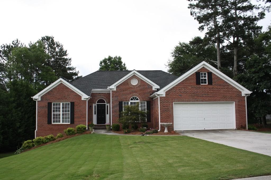 2172 Vintage Oaks Drive, Loganville, GA 30052 — most recent listing photo