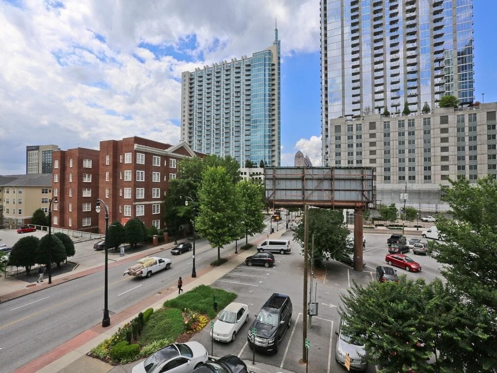 2 bedroom condominium sold at 805 Peachtree Street 312, Atlanta, GA 30308