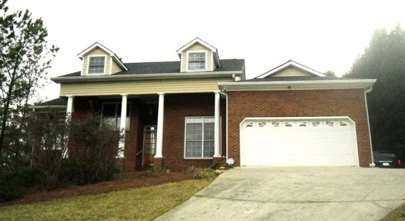 6 bedroom, 2,493 sq ft single family residence sold at 2298 Camden Drive, Marietta, GA 30064