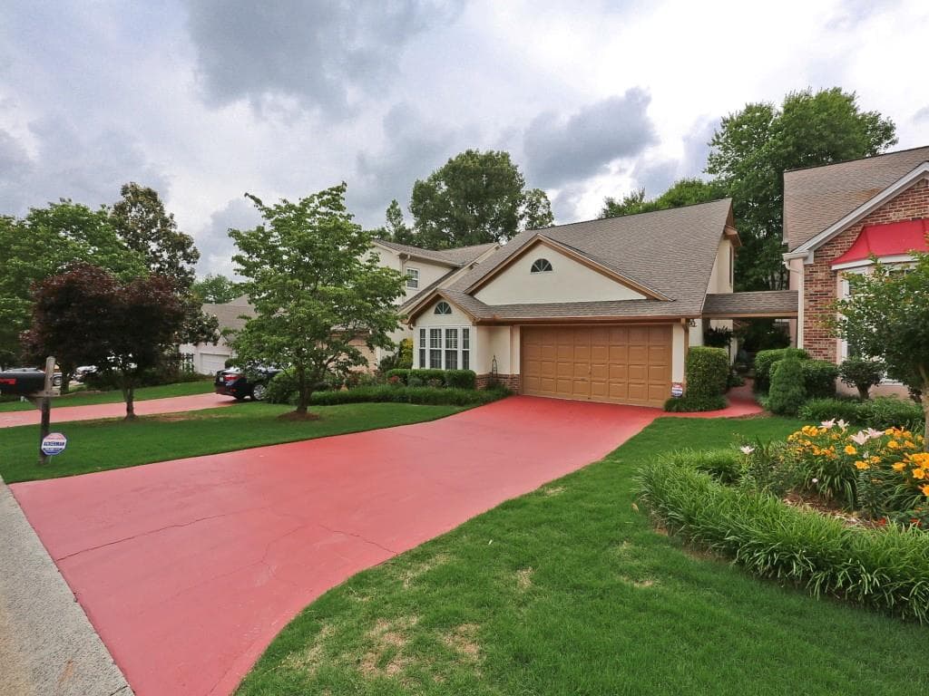 2394 Oakwood Way, Smyrna, GA 30080 — most recent listing photo