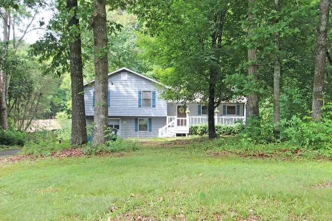 5773 STONEHAVEN Drive, Kennesaw, GA 30152 — most recent listing photo