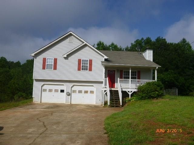3 bedroom single family residence sold at 90 Spring Leaf Drive, Dallas, GA 30157
