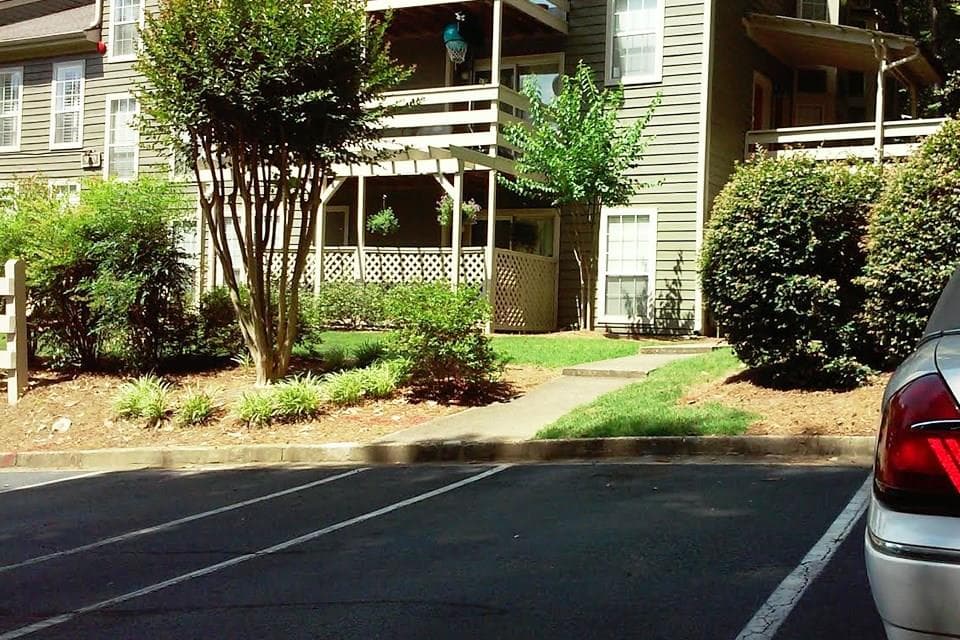 910 Riverview Drive, Marietta, GA 30067 — most recent listing photo