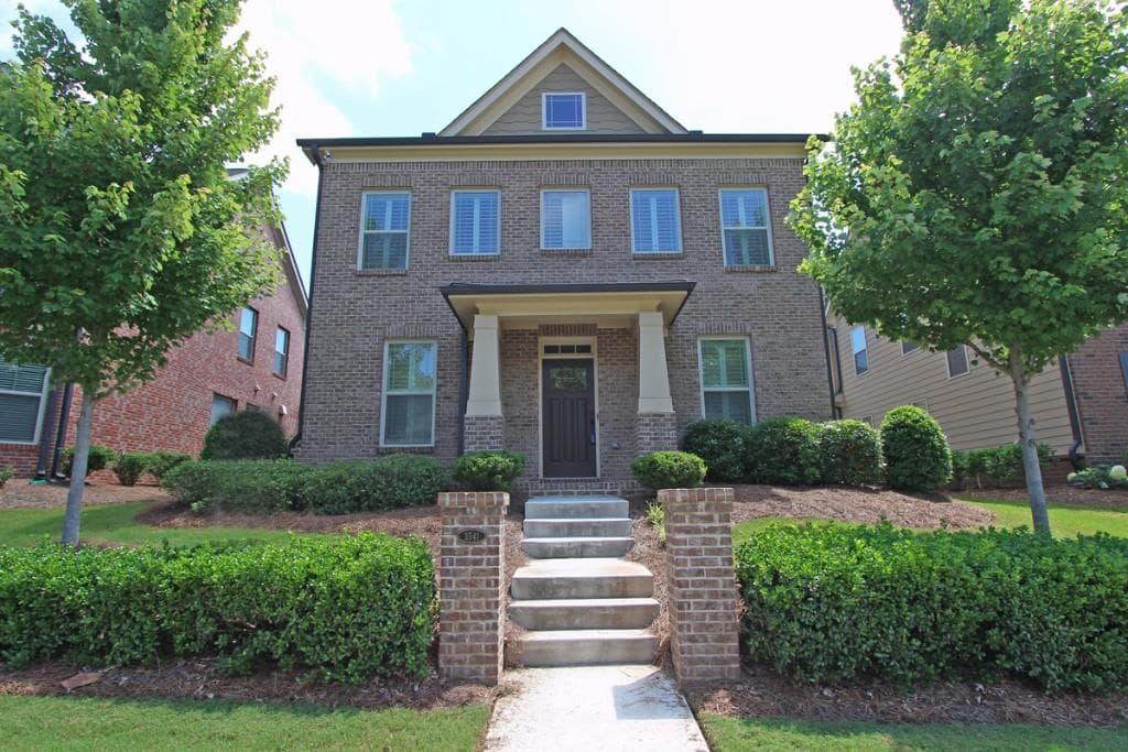 4 bedroom, 2,521 sq ft single family residence sold at 3541 S Sherwood Road, Smyrna, GA 30082